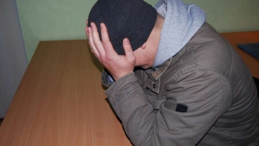 В Кокшетау пассажир угнал и разбил машину таксиста