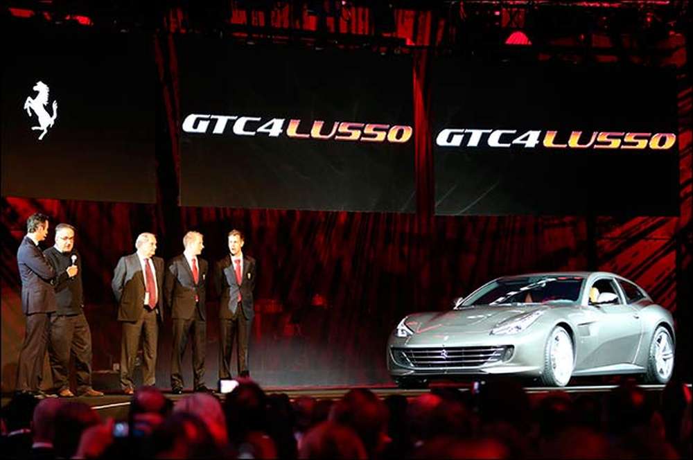 В Ferrari представили GTC4Lusso