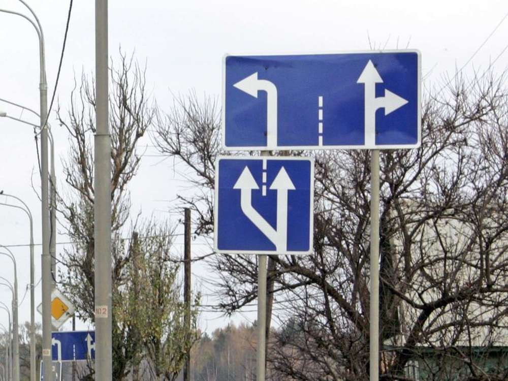 Лысаков выразил недоверие дорожным знакам в Москве