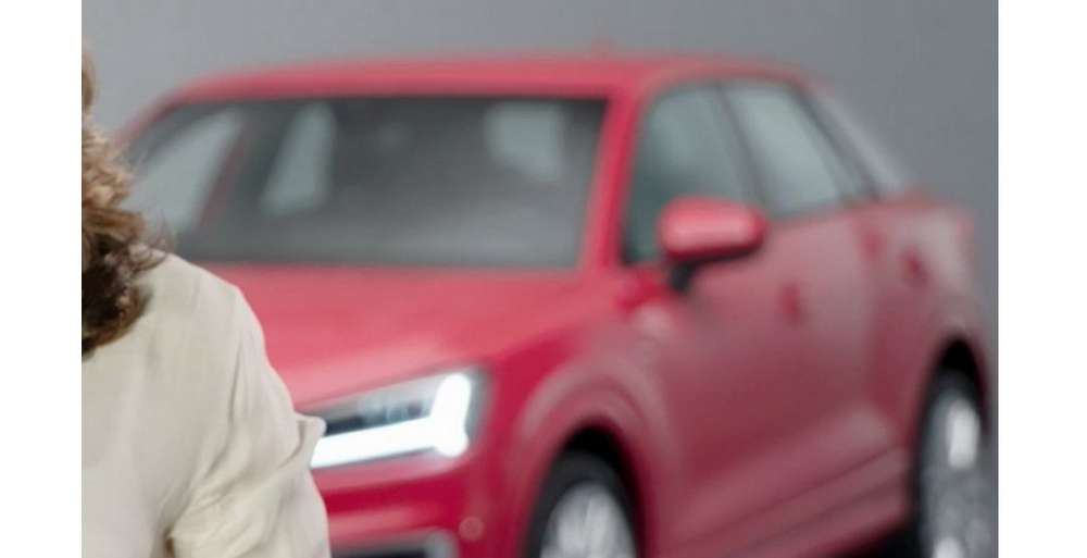 Компактный кроссовер Audi Q2 показался на очередном тизере