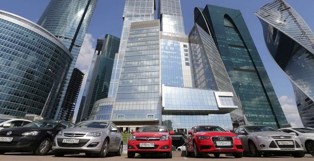 В феврале авторынок России замедлил падение до 13,4 процента