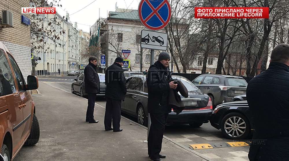 Два «майбаха» столкнулись в центре Москвы