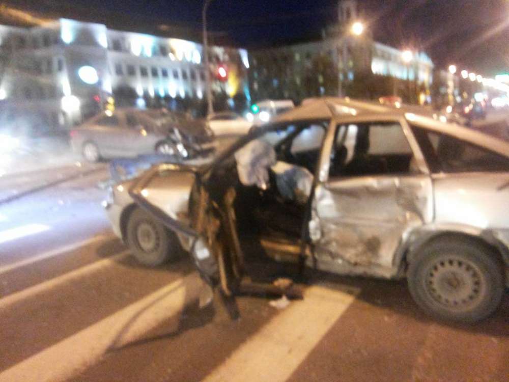 Движение по проспекту Независимости было серьезно затруднено из-за аварии