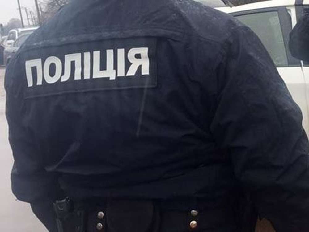Из управления полиции в Киеве угнали две арестованные элитные иномарки
