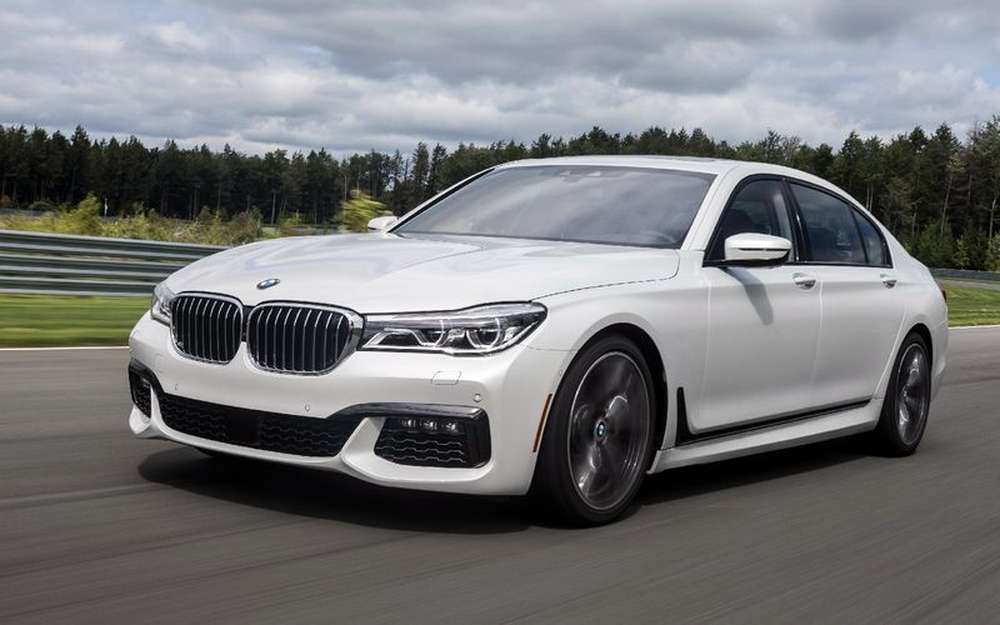 BMW приостановила продажи «семерки» в США