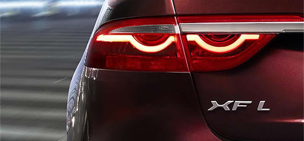 Jaguar опубликовал первое изображение удлиненной версии XF