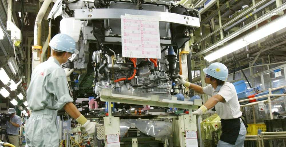 Toyota остановит производство в Японии из-за землетрясений