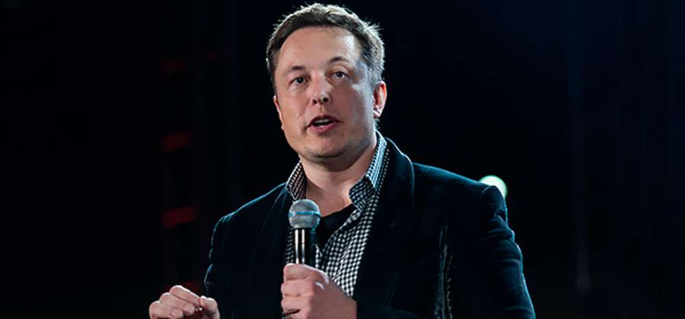 Tesla разработает беспилотный общественный транспорт
