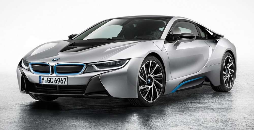 Россияне купили 32 гибридных спорткара BMW i8