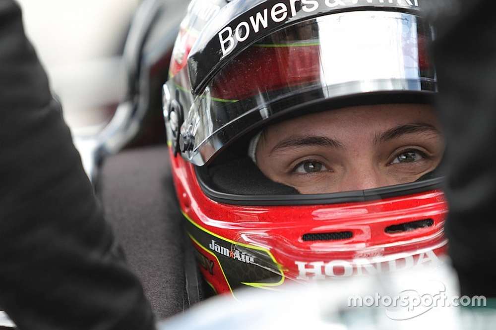 Габби Чавес заменит Луку Филиппи на двух ближайших этапах IndyCar
