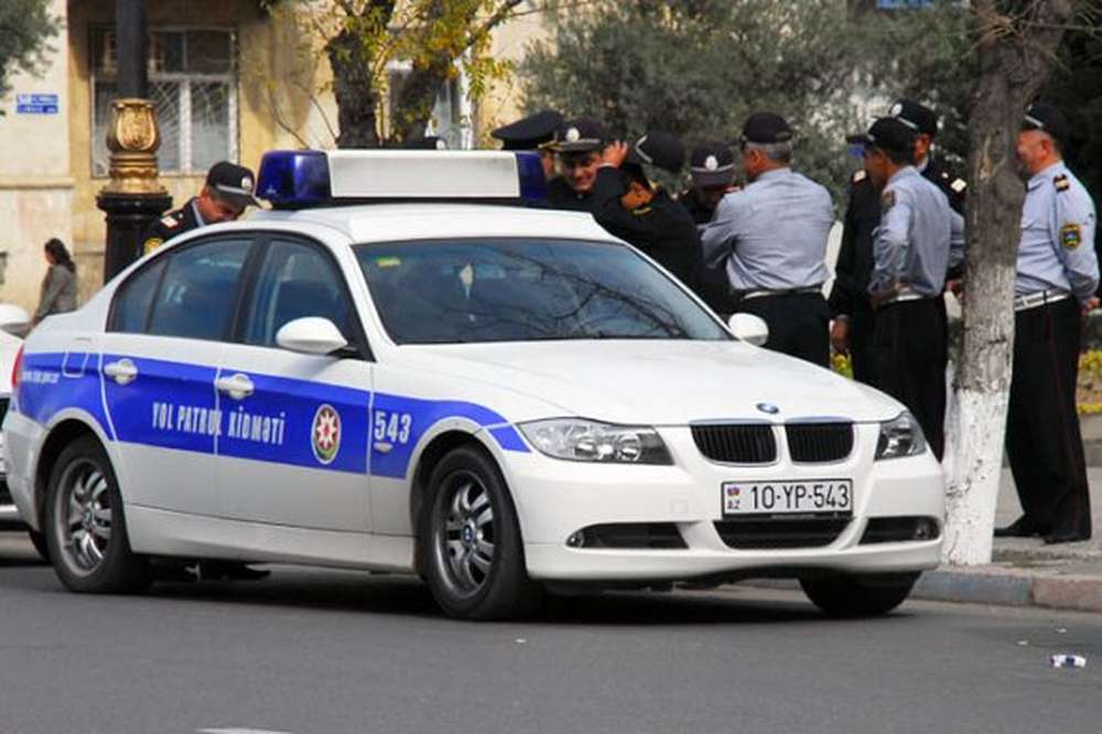 В Баку полковник полиции задержан за пьяную езду