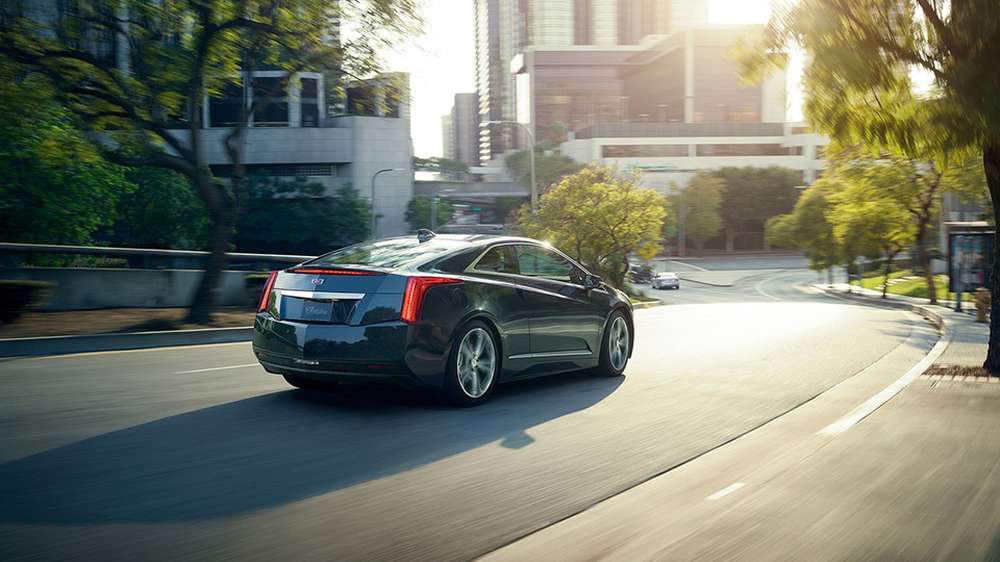 Cadillac прекратил выпуск гибрида ELR
