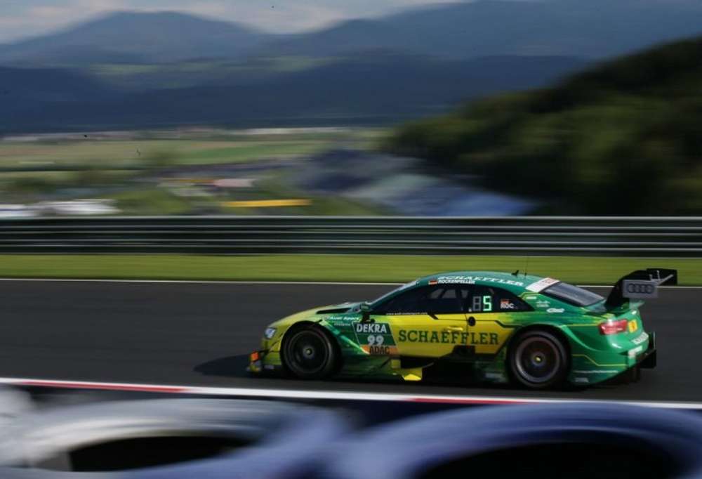 Майк Рокенфеллер быстрейший во второй тренировке DTM в Шпильберге