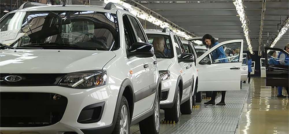 Самарский губернатор назвал ситуацию на АвтоВАЗе напряженной