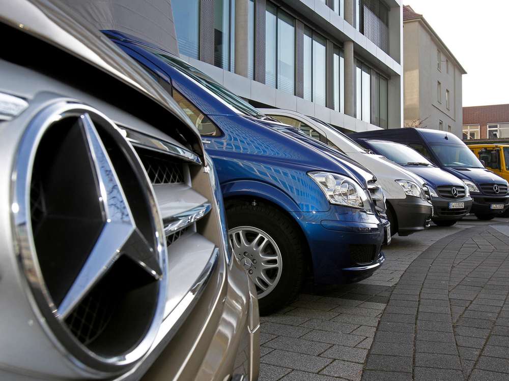Mercedes-Benz будет отзывать партию авто
