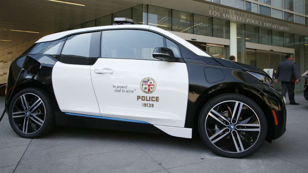 Автопарк полиции Лос-Анджелеса пополнят 100 электрокаров BMW i3