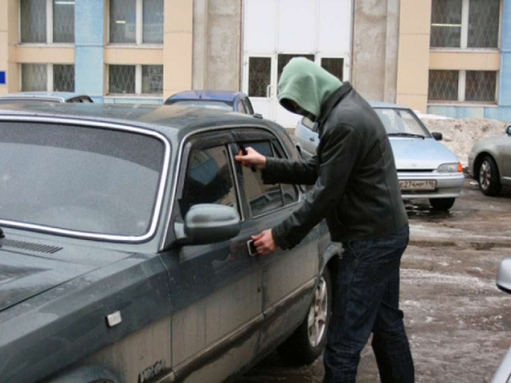 В Степногорске два брата угнали автомобиль
