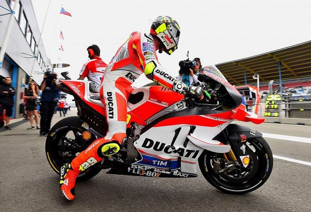 Вторая тренировка MotoGP: Лучший круг у Янноне