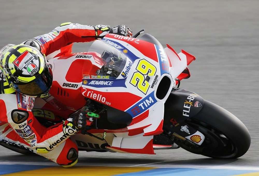 В MotoGP будет запрещено использование аэродинамических крыльев