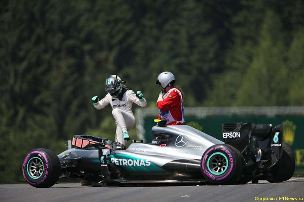 Нико Росберг потеряет пять позиций на старте