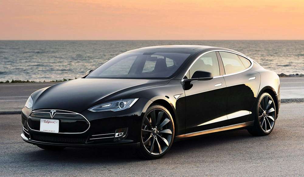 Tesla не сможет поставить клиентам обещанные 90 тысяч электромобилей в 2016 году