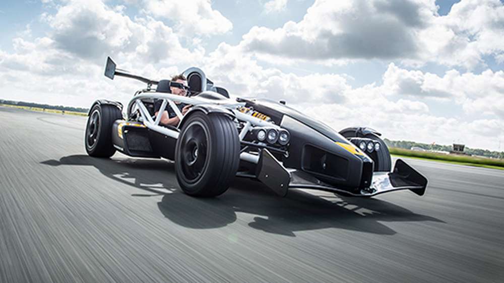 Спорткар Ariel Atom станет гибридным
