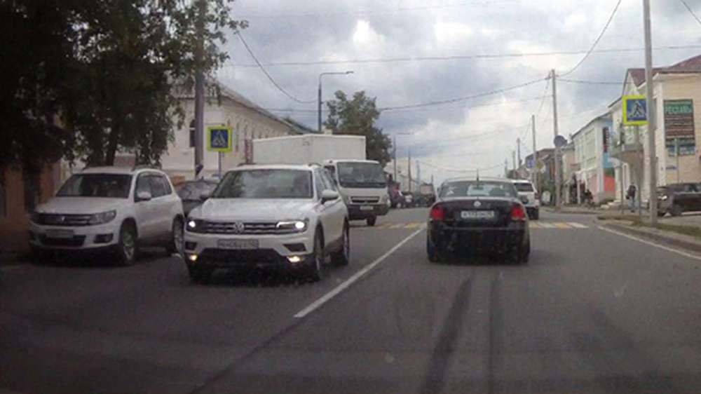 Volkswagen Tiguan второго поколения сфотографировали в Калуге