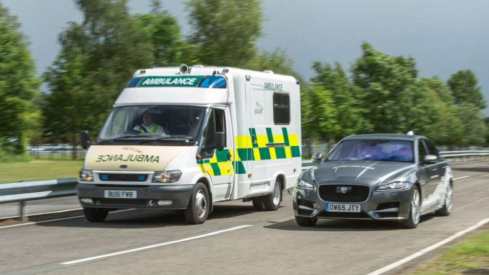 Jaguar Land Rover испытает 100 беспилотников на общественных дорогах