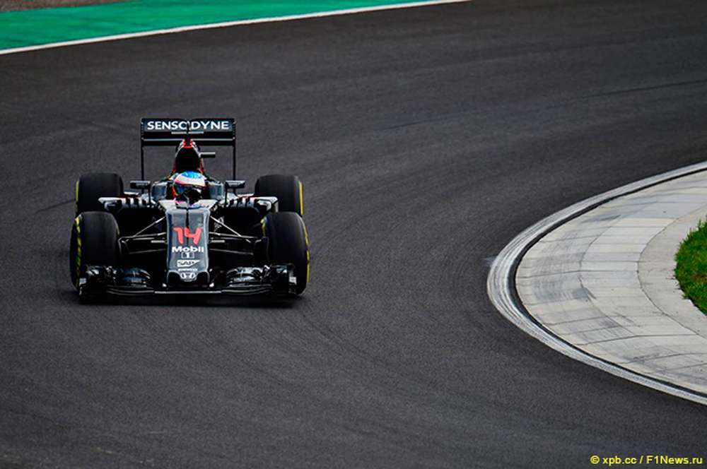 В McLaren решили сменить двигатель на машине Алонсо