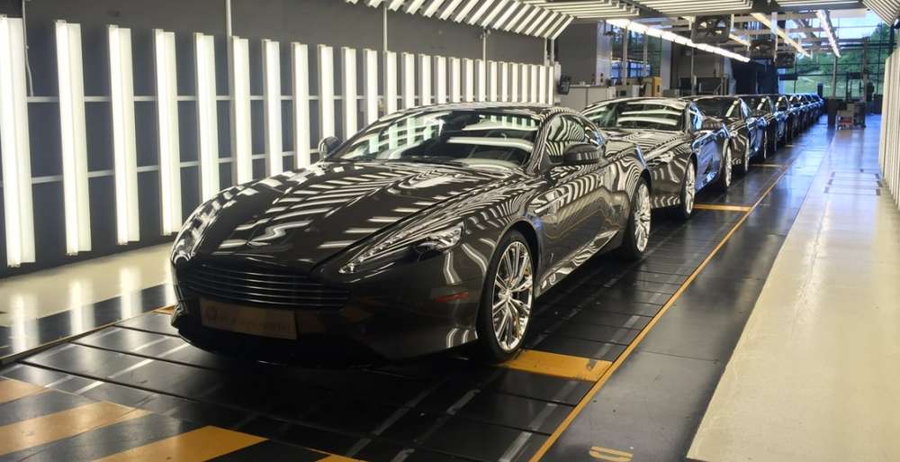 Компания Aston Martin выпустила девять последних экземпляров купе DB9