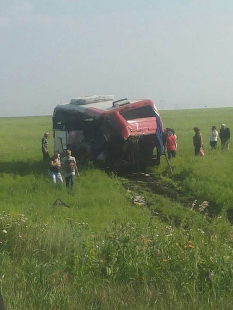Шесть человек погибли в жуткой аварии в Костанайской области