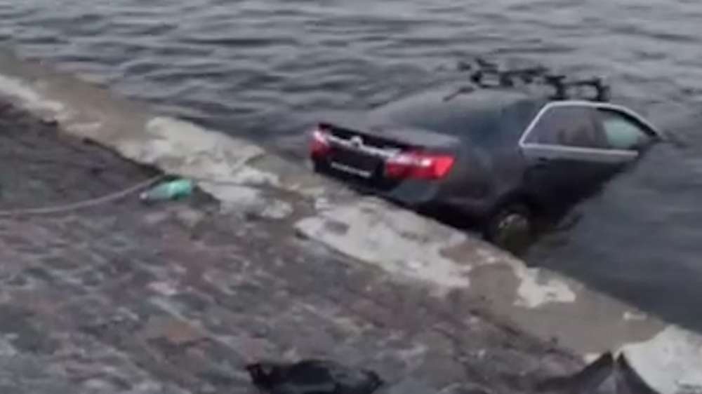 В ДТП на набережной Петербурга погибли два человека