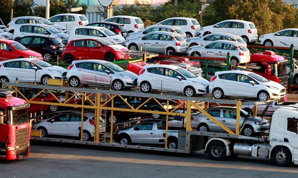 Сокращение числа иностранных авто в Айзербайджане
