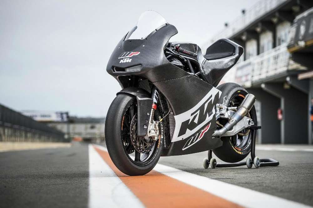 Фабрика KTM примет участие в чемпионате Moto2 2017