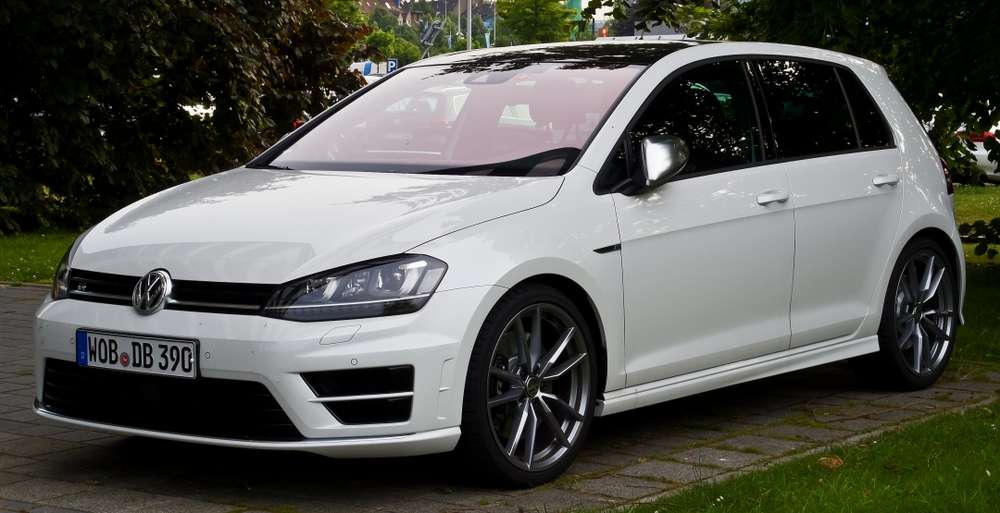 Немецкий концерн Volkswagen прекращает выпуск модели Golf
