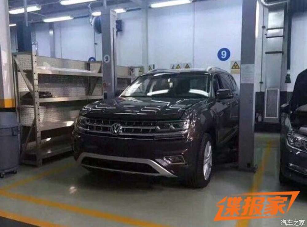 Дизайн семиместного кроссовера Volkswagen Teramont рассекретили до премьеры