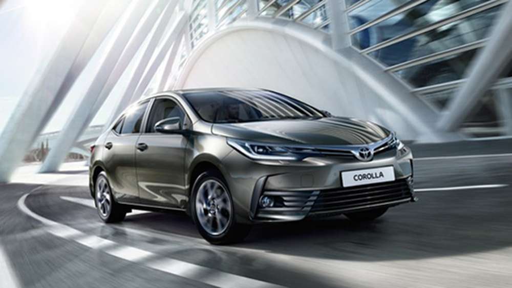 В России стартовали продажи обновленного седана Toyota Corolla