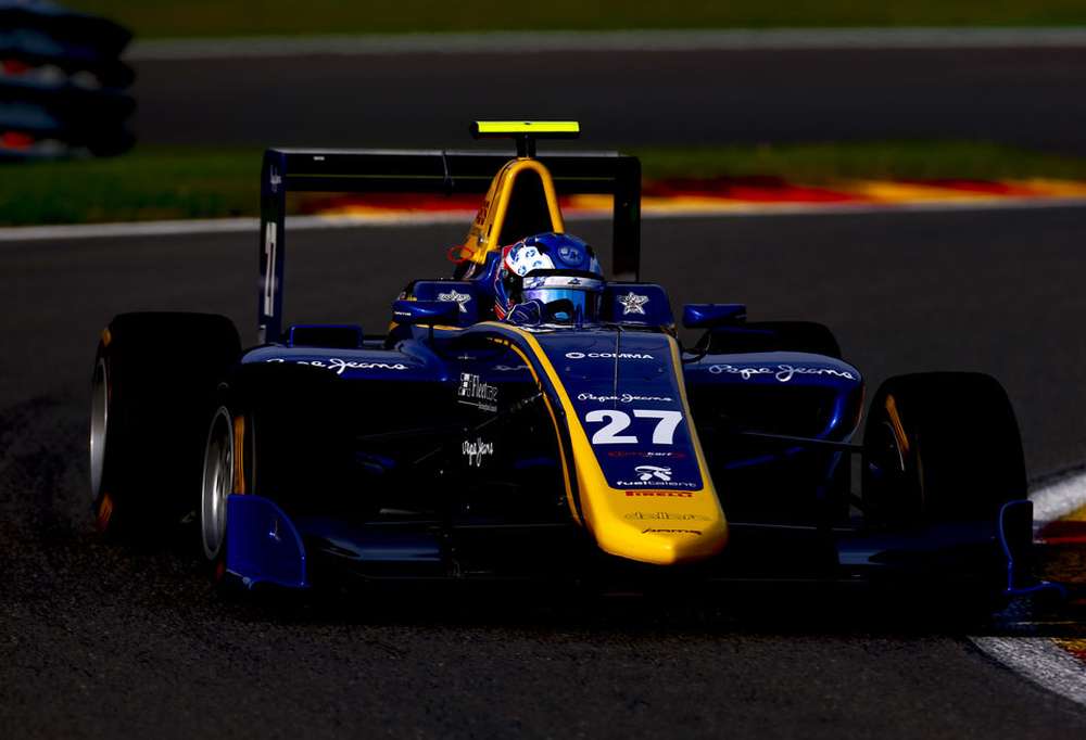 Джейк Хьюз стал быстрейшим в тренировке GP3 в Спа