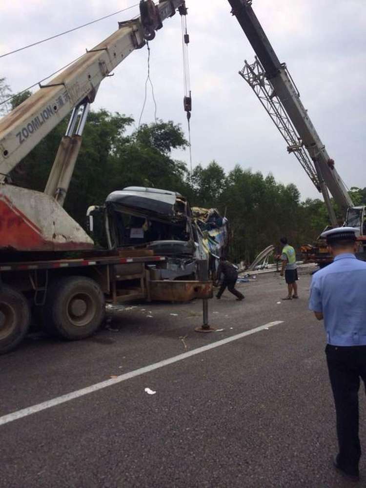 В Китае в ДТП с автобусом погибли 10 человек