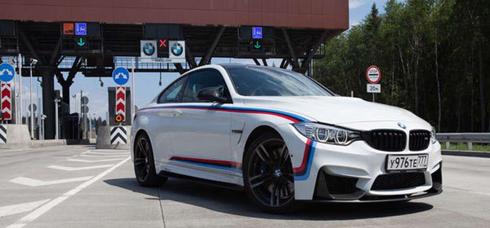 Проезд по трассе М11 стал платным для автомобилей BMW