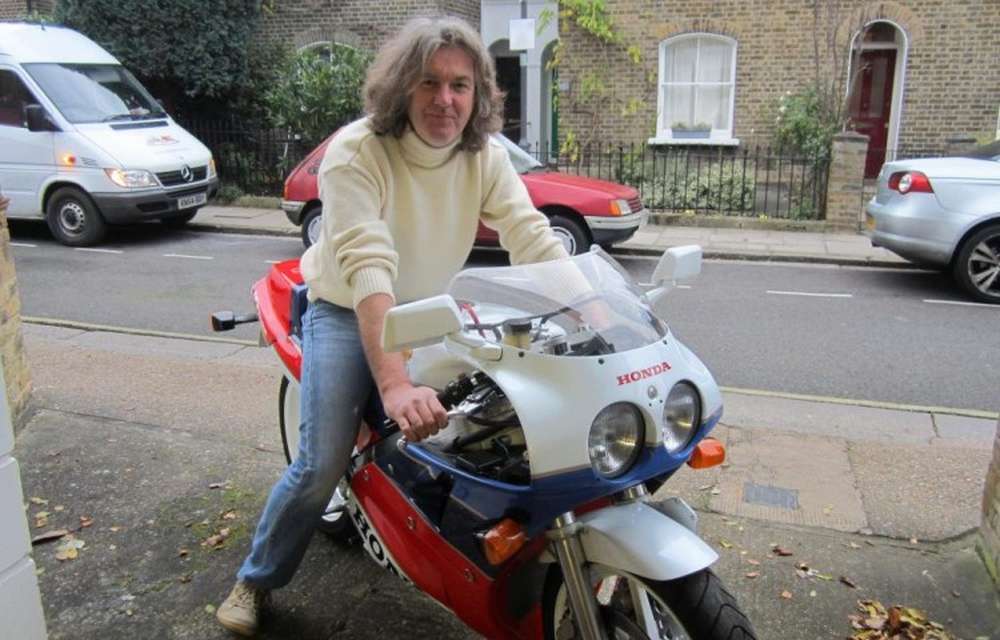 Джеймс Мей купил новый Honda CBR600RR и попался на превышении скорости