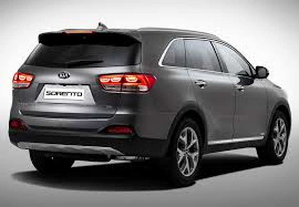Новый Kia Sorento заметили на дорогах