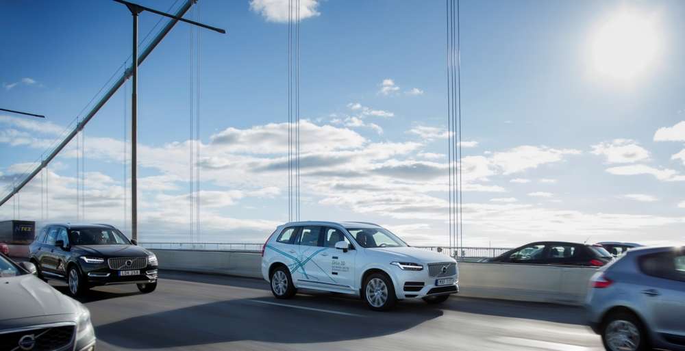 Компании Volvo и Autoliv объединятся для создания автономных автомобилей