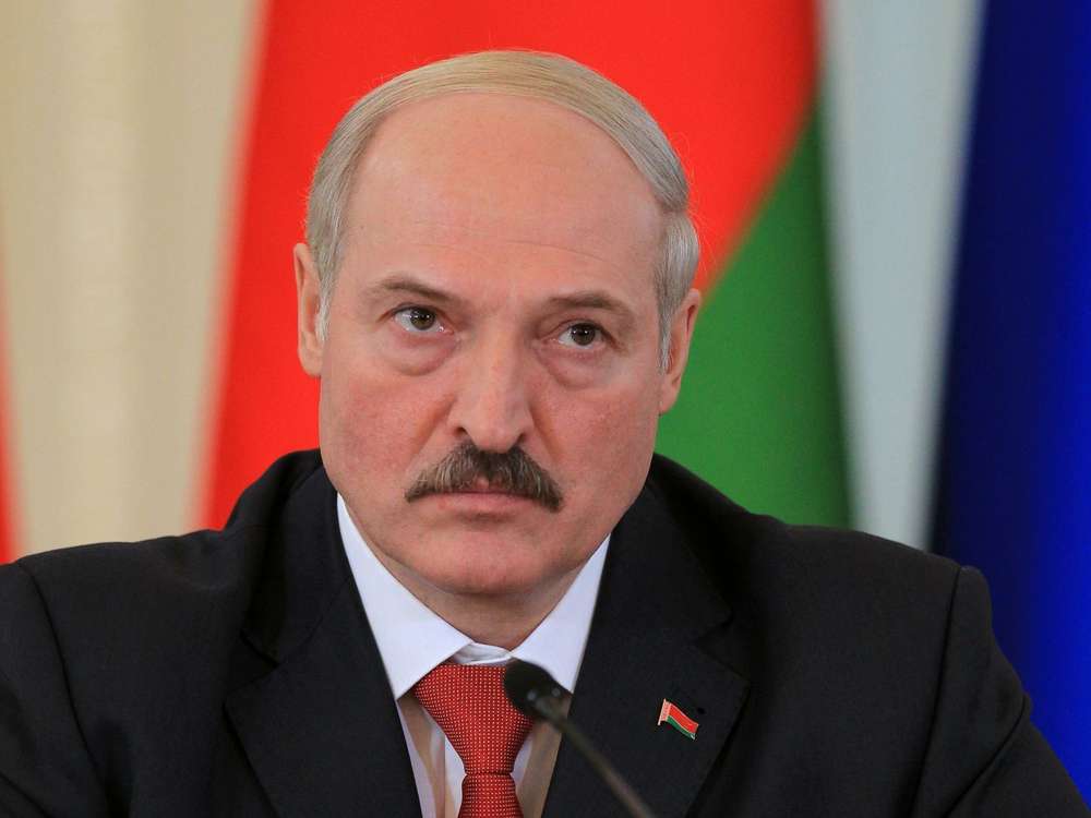 Лукашенко: деньги от транспортного налога уйдут только на дороги