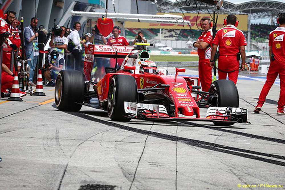 В кокпите Ferrari Кими нашли… фонарик