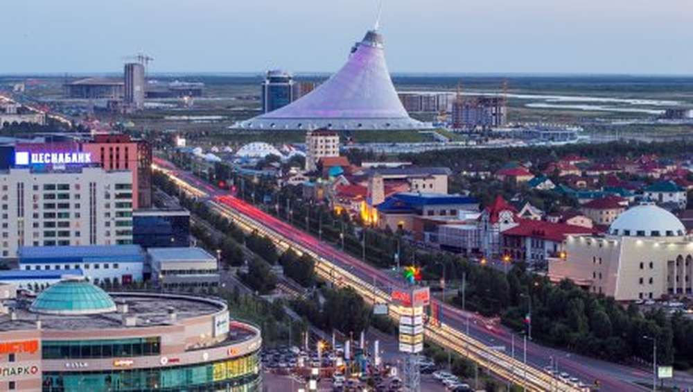 Из-за просадки дорожного полотна в Астане перекроют проспект Туран