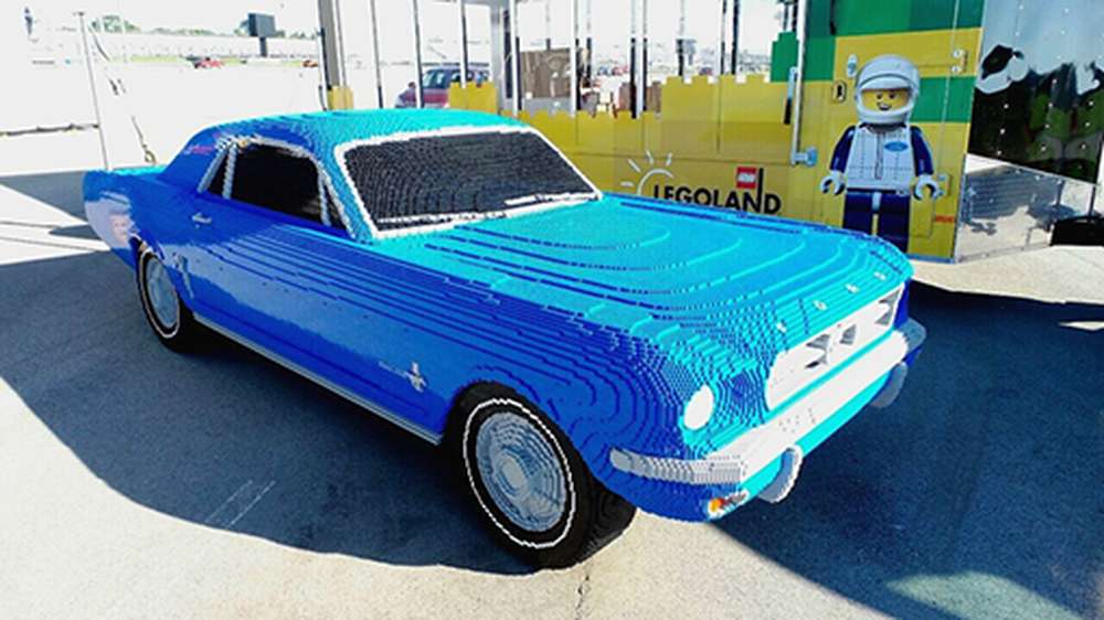 В США собрали Ford Mustang из 194 тысяч кубиков Lego