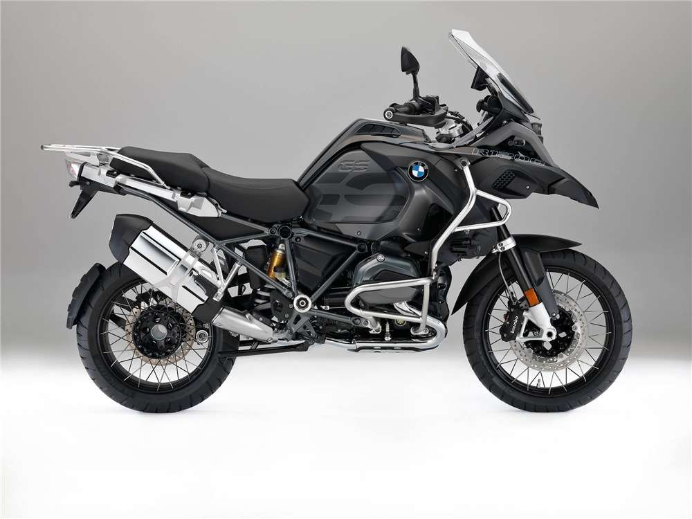 Обновленный турэндуро BMW R1200GS 2017 представят на EICMA 2016
