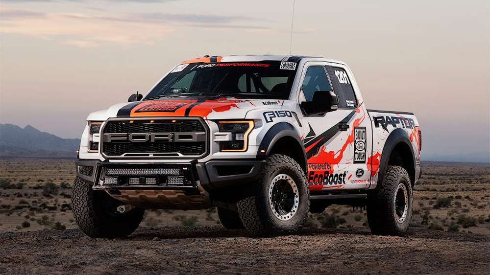 Ford выставит на внедорожные гонки серийный F-150 Raptor