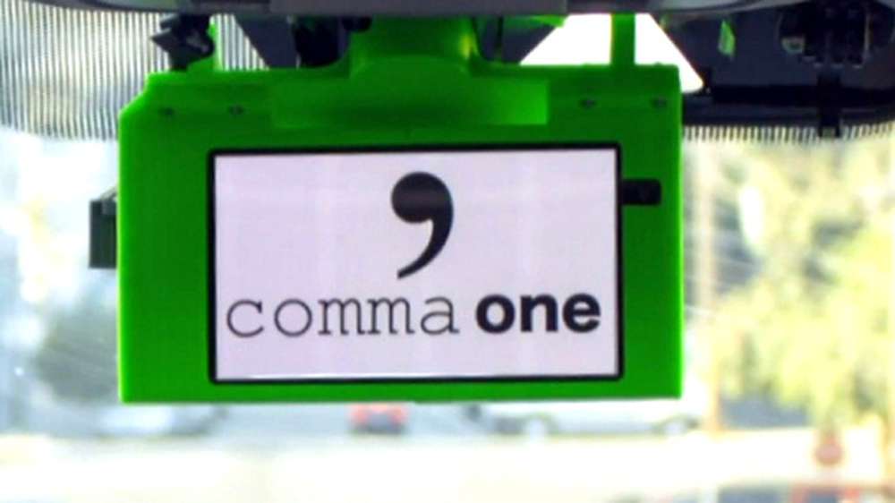 Создатель бюджетного автопилота Comma One испугался властей